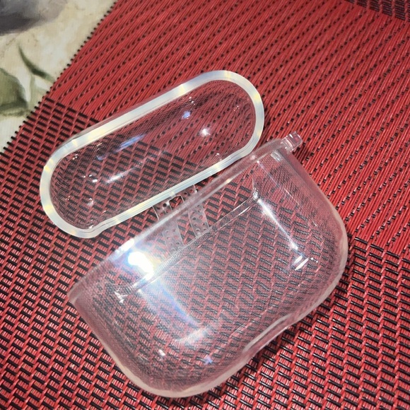 Apple AirPods 3rd generation with extra cases and charger - Picture 4 of 5